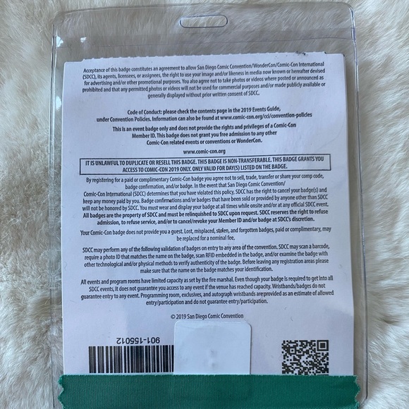 Comic Con 2019 Exhibitors Badge - Picture 3 of 3